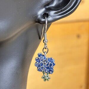 Vintage Bluebonnet Flower Enamel Dangle Earrings Blue Green Silver Tone B72